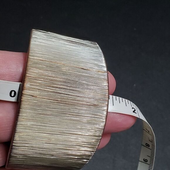 *Sale* Silver and copper colored cuff bracelet - Picture 5 of 7